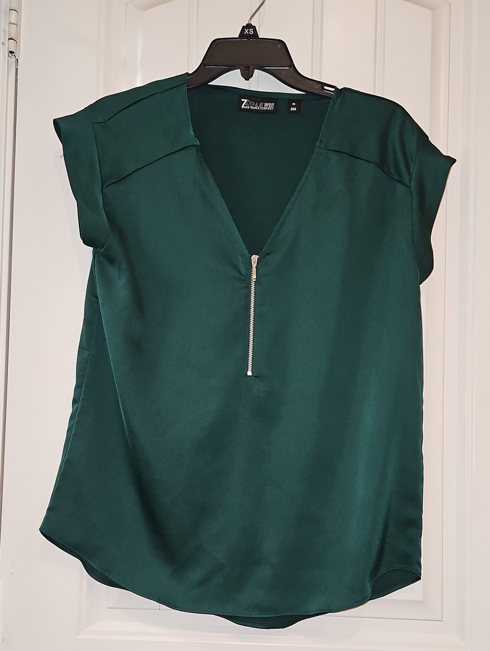 Deep Green V-Neck Zip Front Blouse